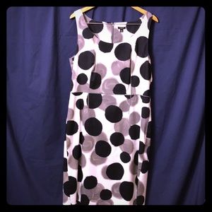 Ann Taylor sheath dress gray/white/black big dots.